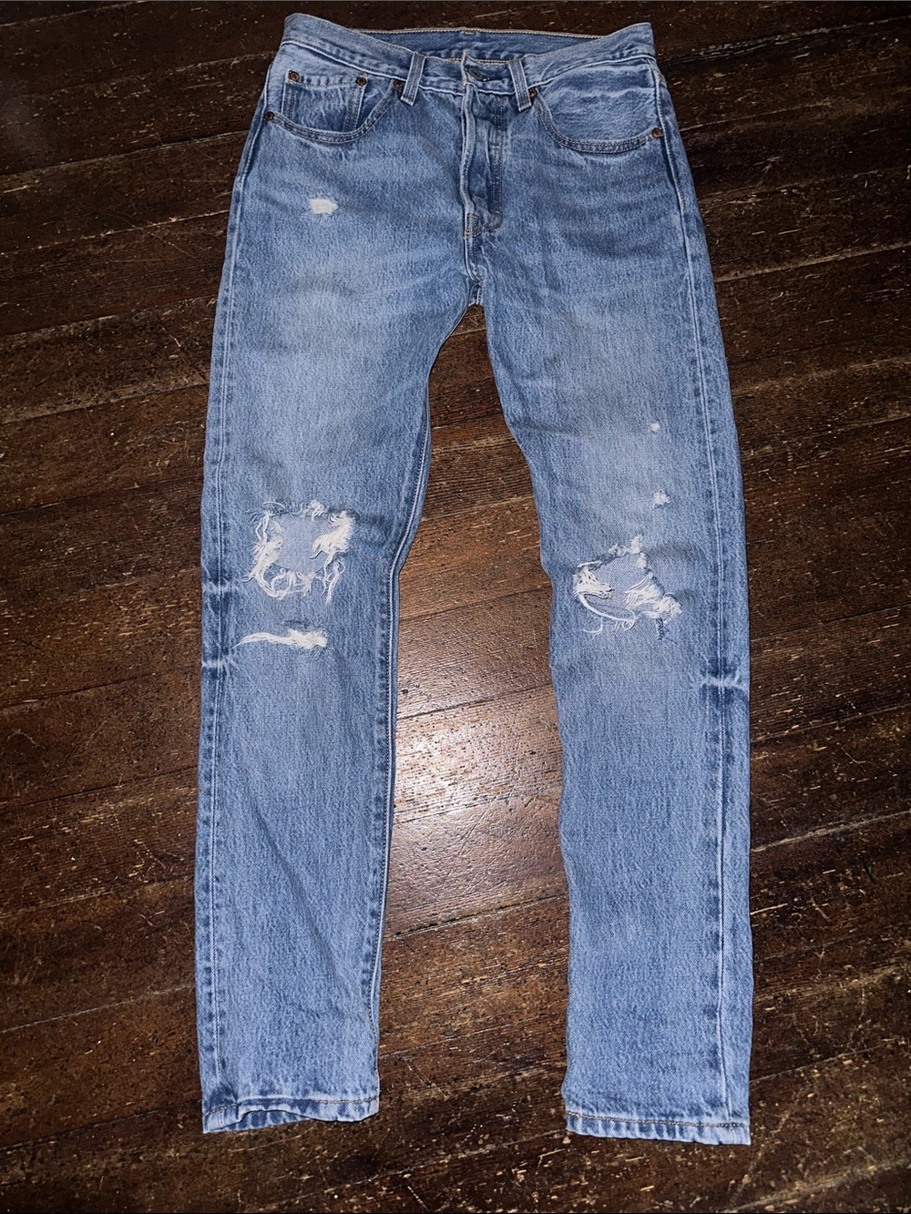Levi’s 501 Skinny destroyed jeans